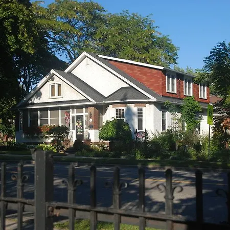 Talwood Manor B&B-2